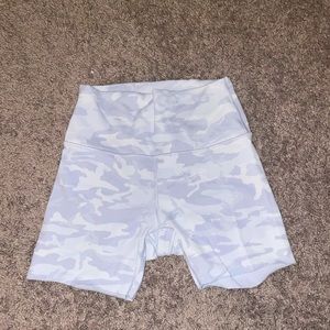 Super cute lulu biker shorts!
